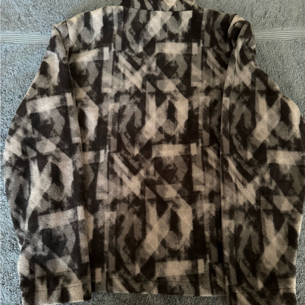 Eddie Bauer Kids Jacket - Black and Gray Pattern - Picture 2 of 2